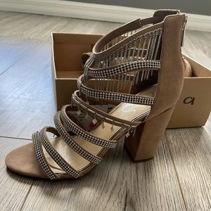 Jessica Simpson Heel